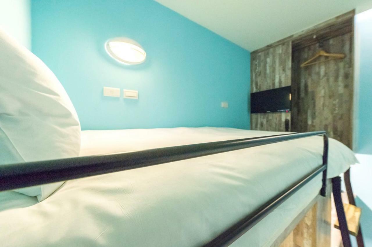 Divecube Hotel Taichung Buitenkant foto
